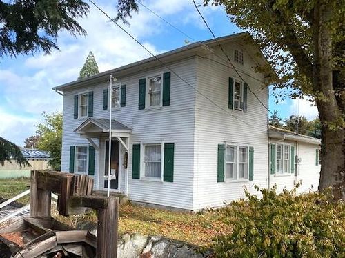 3358 Bursell Rd, Central Point, OR, 97502-2937 | Card Image