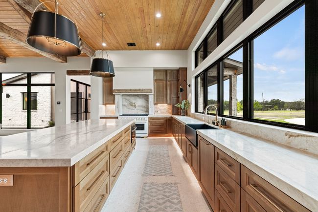 1318 Countryside Bnd, House other with 4 bedrooms, 5 bathrooms and 6 parking in Fredericksburg TX | Image 20