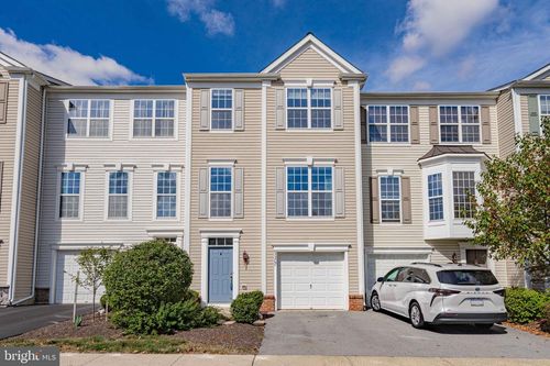 5207 Chandler Way, OREFIELD, PA, 18069-9105 | Card Image