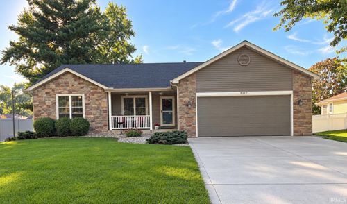 607 Parker St, Warsaw, IN, 46580-3232 | Card Image