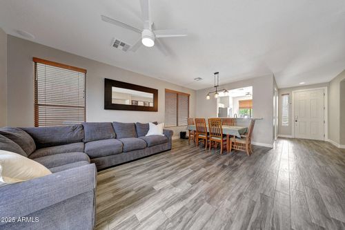 2630 W Florentine Rd, Phoenix, AZ, 85086-6689 | Card Image