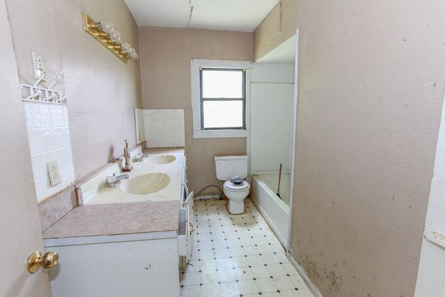 1405 Runnels St, House other with 4 bedrooms, 2 bathrooms and null parking in Big Spring TX | Image 14