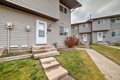 46 - 6020 Temple Dr Ne, Home with 3 bedrooms, 1 bathrooms and 1 parking in Calgary AB | Image 3