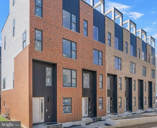 j4-600 Fairmount Ave, PHILADELPHIA, PA, 19123-2704 | Card Image