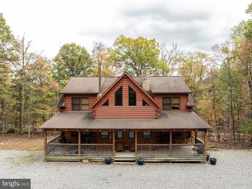 456 Parkside Ter, BERKELEY SPRINGS, WV, 25411-7258 | Card Image