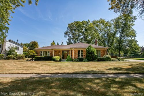 4298 Cherrywood Dr, Troy, MI, 48098-4261 | Card Image
