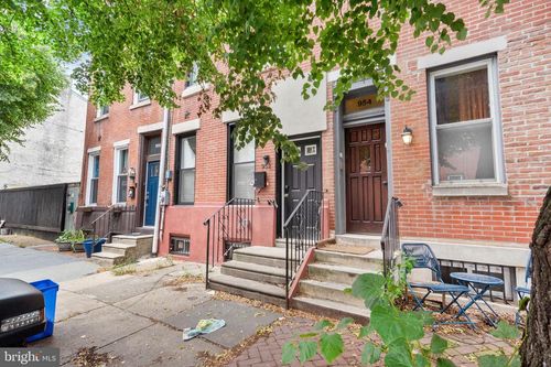 952 N 5th St, PHILADELPHIA, PA, 19123-1402 | Card Image