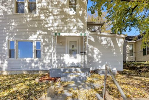 1809 Pacific St, Saint Joseph, MO, 64503-2856 | Card Image