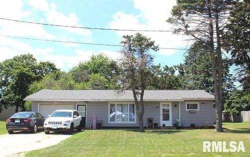 403 N 2nd St, Neponset, IL, 61345-9338 | Card Image