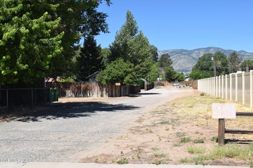 2880 Dori Way, Carson City, NV, 89706-1053 | Card Image