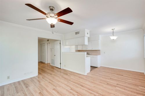 apt-f-1511 Shoal Creek Blvd, Austin, TX, 78701-1032 | Card Image