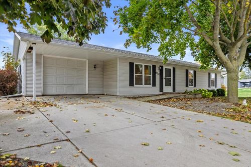 602 Millersville Avenue, Howards Grove, WI, 53083 | Card Image