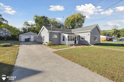 106 Hamilton St, Byron, MI, 48418-9540 | Card Image