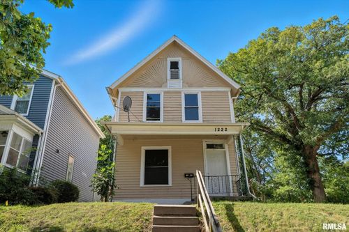 1222 Pershing Ave, Davenport, IA, 52803-4531 | Card Image