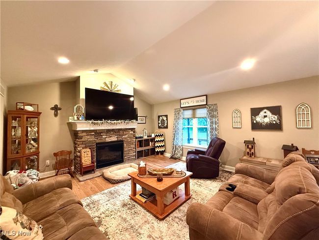 2544 N Pleasants Highway, House other with 4 bedrooms, 2 bathrooms and null parking in St Marys WV | Image 6