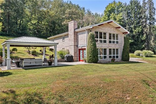 44 Deer Ln, Mckeesport, PA, 15133-1014 | Card Image