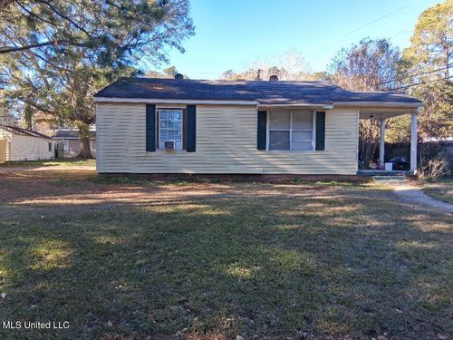 1204 Westwood Rd, Natchez, MS, 39120-5051 | Card Image