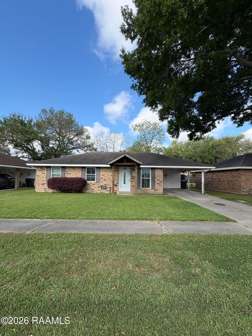 116 Westward Ave, Scott, LA, 70583-5606 | Card Image