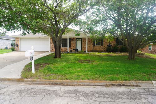 1304 Bellaire St, Bowie, TX, 76230-3902 | Card Image