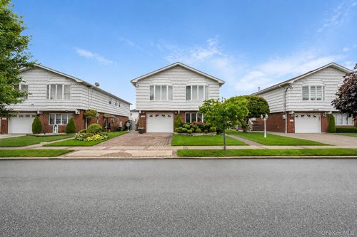 164-30 85th St, Howard Beach, NY, 11414 | Card Image