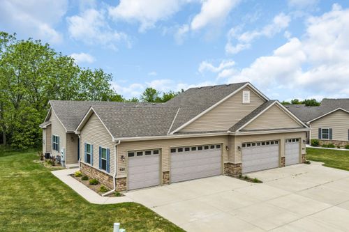 928 Langdon Ct, Mount Pleasant, WI, 53406-5671 | Card Image