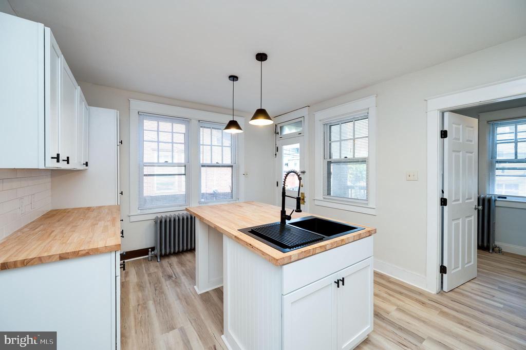 12th St, Reading, PA 19604