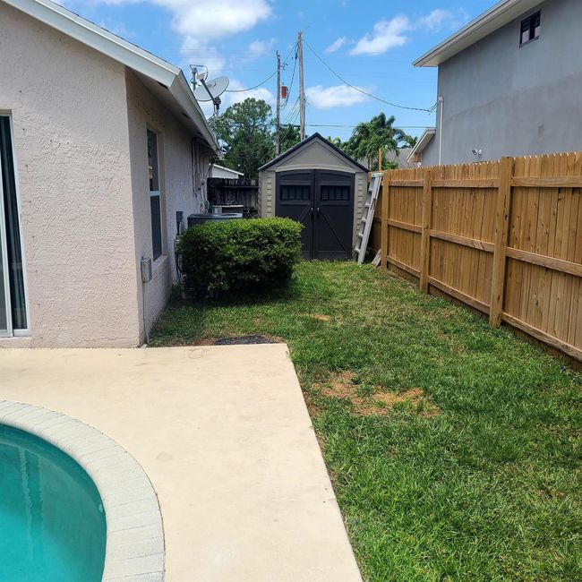 6374 Robinson St, House other with 2 bedrooms, 2 bathrooms and null parking in Jupiter FL | Image 16