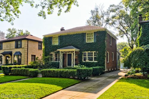25844 Salem Rd, Huntington Woods, MI, 48070-1634 | Card Image