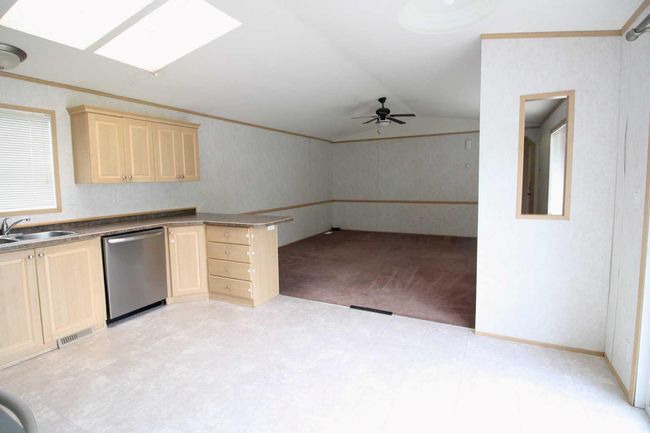 16 Dragonfly Crescent, House other with 3 bedrooms, 2 bathrooms and 2 parking in High Level AB | Image 7