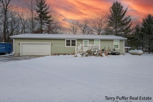 688 Cherry Road, Twin Lake, MI, 49457 | Card Image