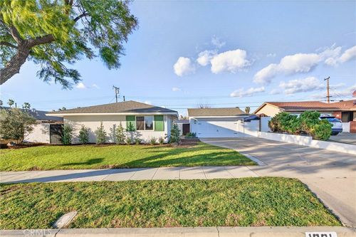 1201 E Saint James Ave, Orange, CA, 92865-2434 | Card Image