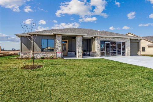 5918 E Forbes Ct, Bel Aire, KS, 67220 | Card Image