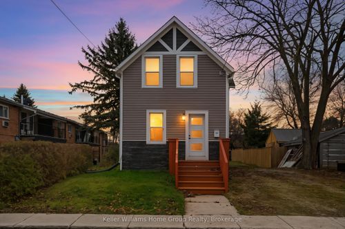 475 11th St, Hanover, ON, N4N1S9 | Card Image