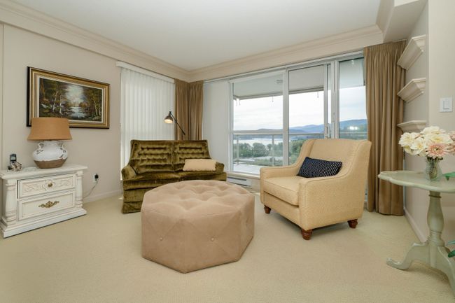 2001 - 235 Guildford Way, Condo with 2 bedrooms, 2 bathrooms and 2 parking in Port Moody BC | Image 30