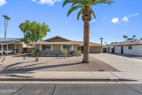 2427 E Del Rio Dr, Tempe, AZ, 85282-4132 | Card Image