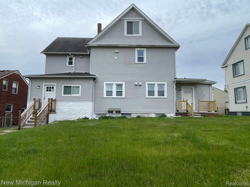 171 Davis St, Wyandotte, MI, 48192-3900 | Card Image