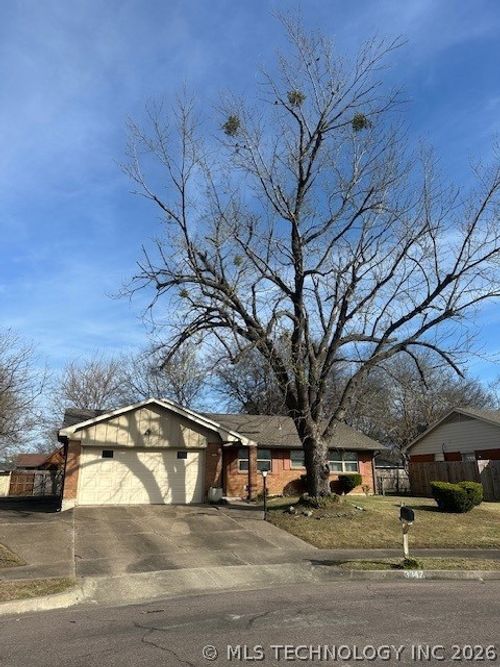 3347 S 120th East Pl, Tulsa, OK, 74146-2144 | Card Image