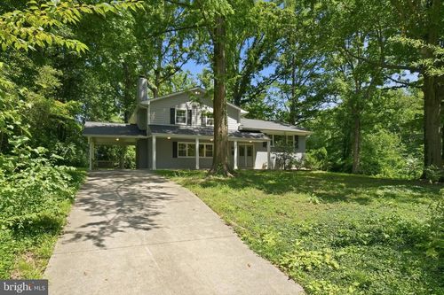 6814 Shrine Ct, ANNANDALE, VA, 22003-6155 | Card Image