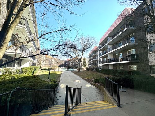 apt-401-9529 Bronx Ave, Skokie, IL, 60077-1364 | Card Image