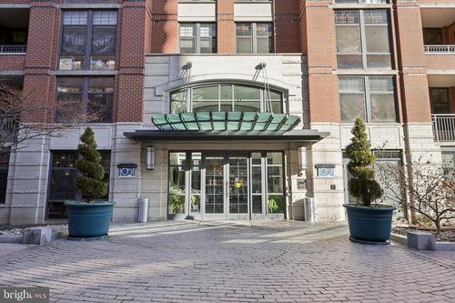 apt-819-1021 N Garfield St, ARLINGTON, VA, 22201-2581 | Card Image