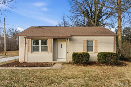 105 Ross Ln, Belleville, IL, 62220-2842 | Card Image