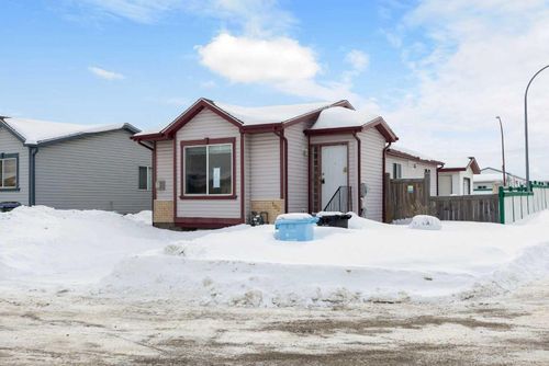 101 Black Bear Cres, Fort Mcmurray, AB, T9K2H4 | Card Image