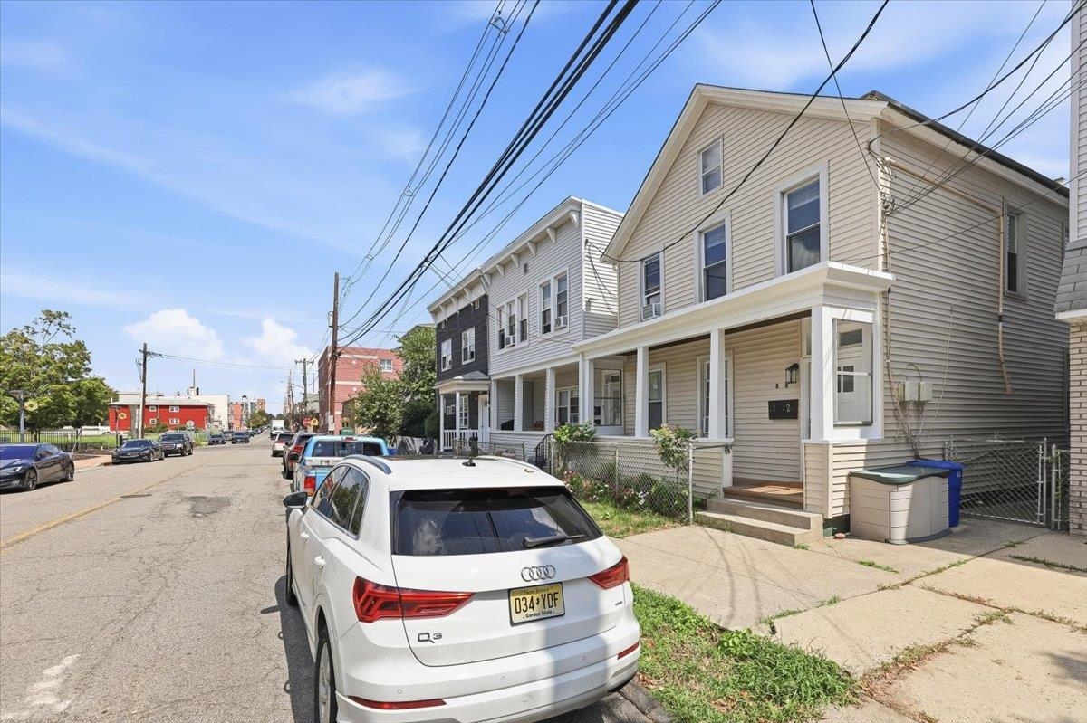 Residential Lease in Bayonne 3