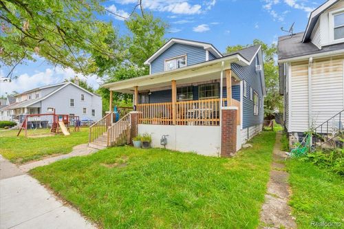 9075 Burnette St, Detroit, MI, 48204-2828 | Card Image