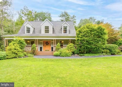 5126 Goose Pond Rd, Tobyhanna, PA, 18466-8017 | Card Image