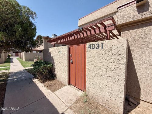4031 W Mesquite Ln, Phoenix, AZ, 85019-2833 | Card Image