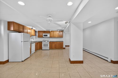 garden-level-245 Edwards Street, New Haven, CT, 06511 | Card Image