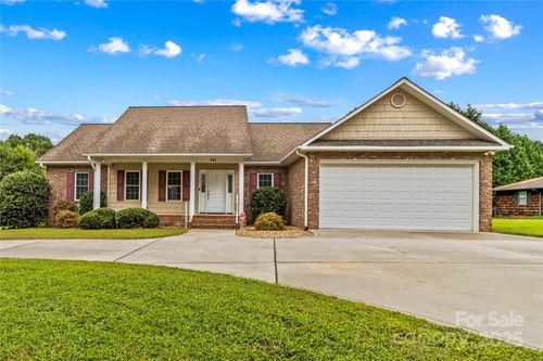 143 Larue Cir, Statesville, NC, 28625-9683 | Card Image