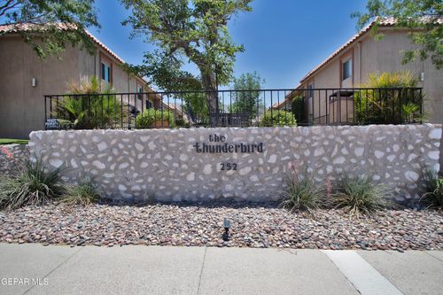 b1-252 Shadow Mountain Dr, El Paso, TX, 79912-4709 | Card Image