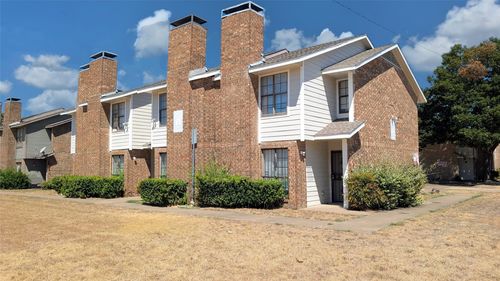 11-8001 Rothington Rd, Dallas, TX, 75227-2435 | Card Image